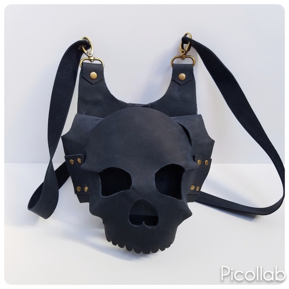 Handbags - Leather Riveted Skull Bag